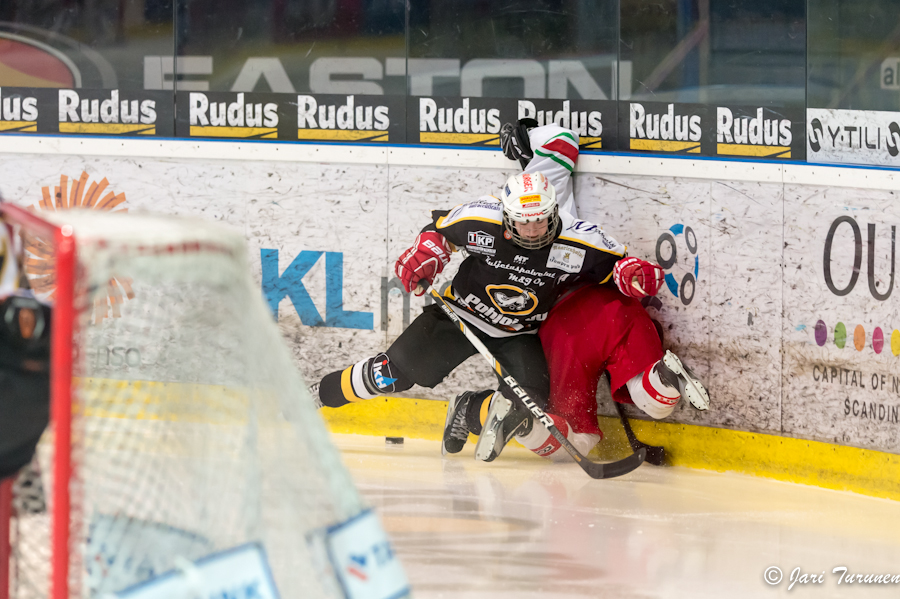 22.02.2013-( Kärpät Oulu (FIN) - Modo Hockey (SWE) )