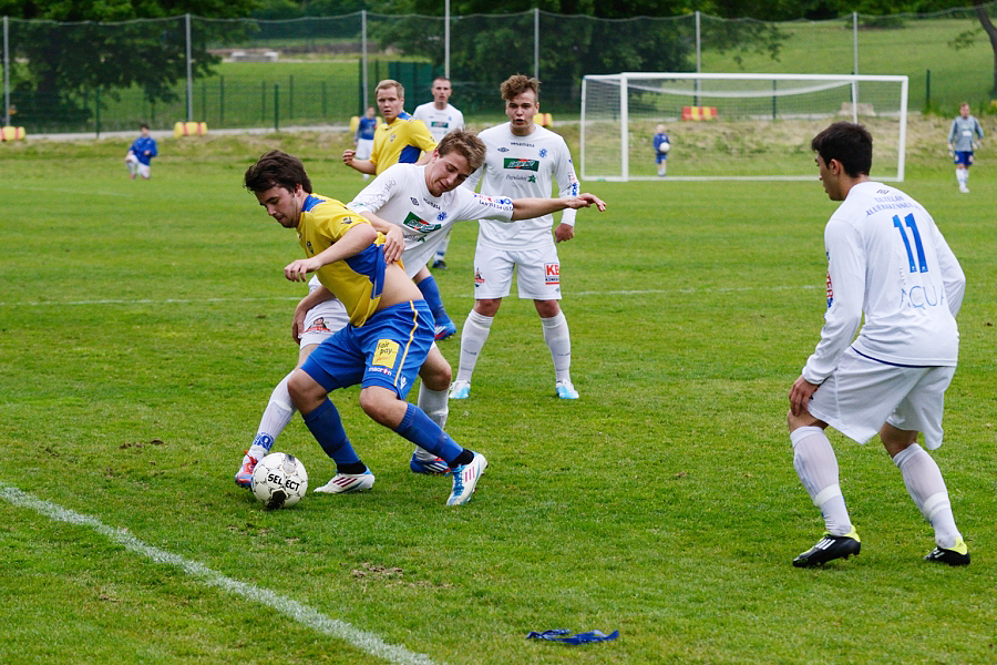 9.6.2012 - (FC Kuusysi-Gnistan)