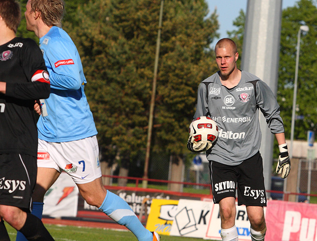 30.5.2011 - (FC PoPa-FC Lahti)