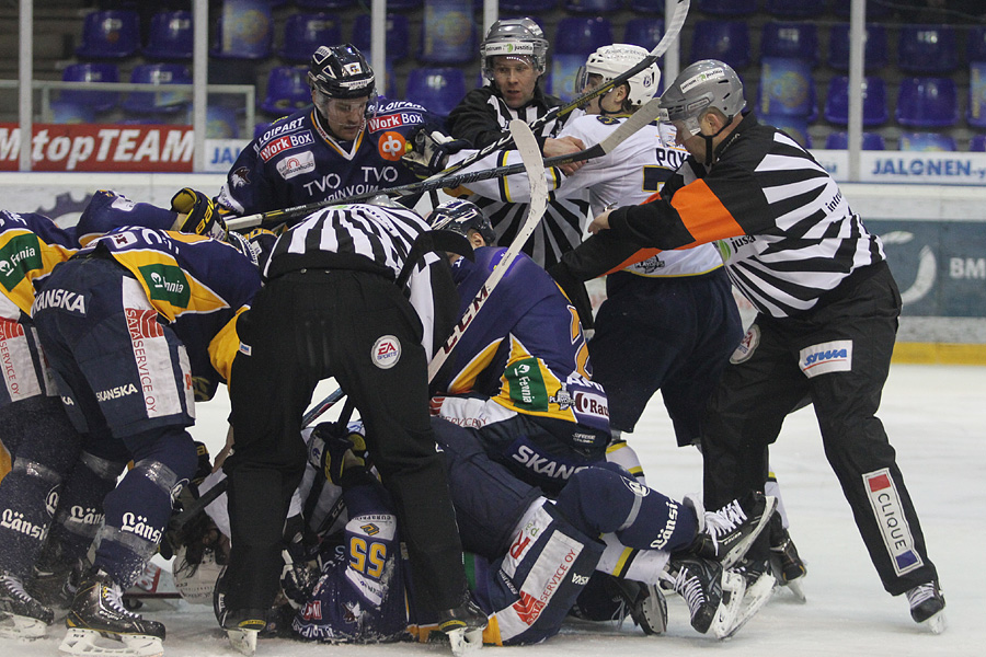 24.3.2014 - (Lukko-Blues)