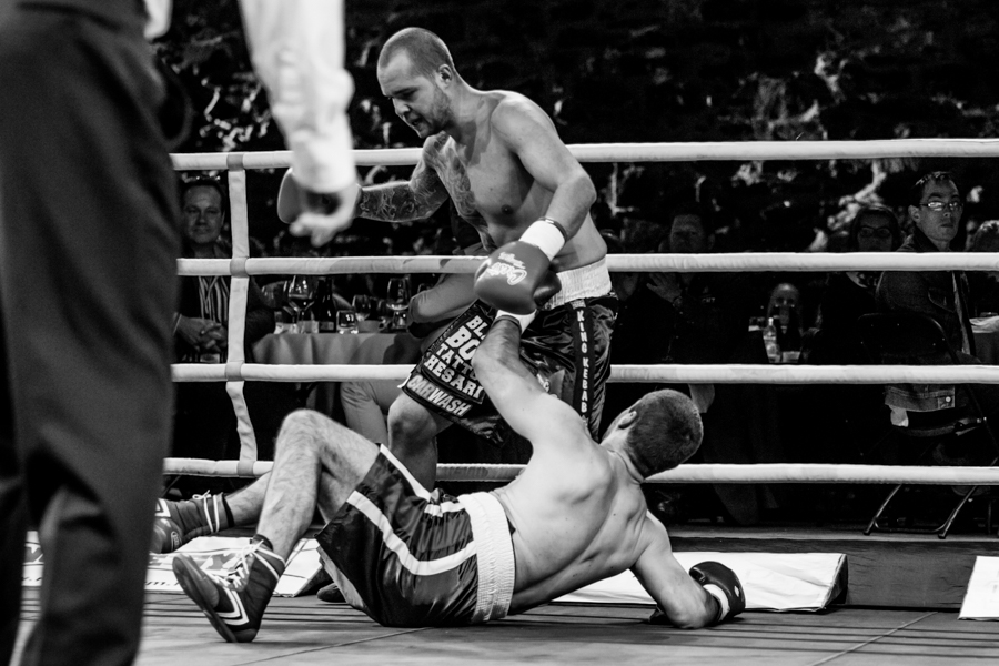13.8.2016 Boxing Night, Savonlinna: Gennadi Mentsikainen - Radenko Kovac 