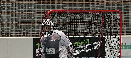 Mikael Aromaa jatkaa SB Vaasan maalinsuulla